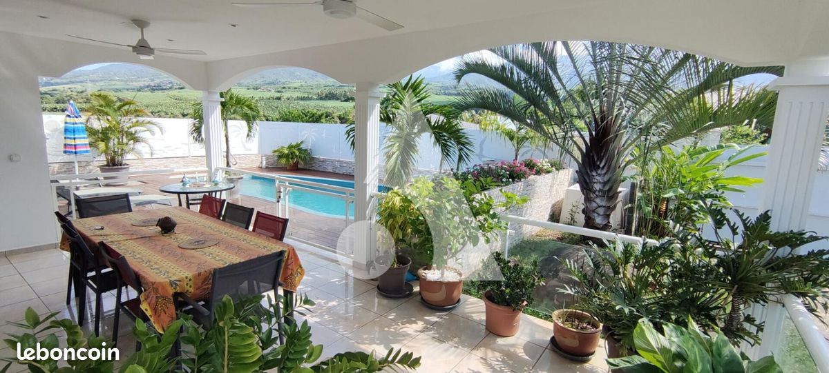 Maison 6 pièces 154 m² · à Saint-Louis · 154 m² · 449 000 €
