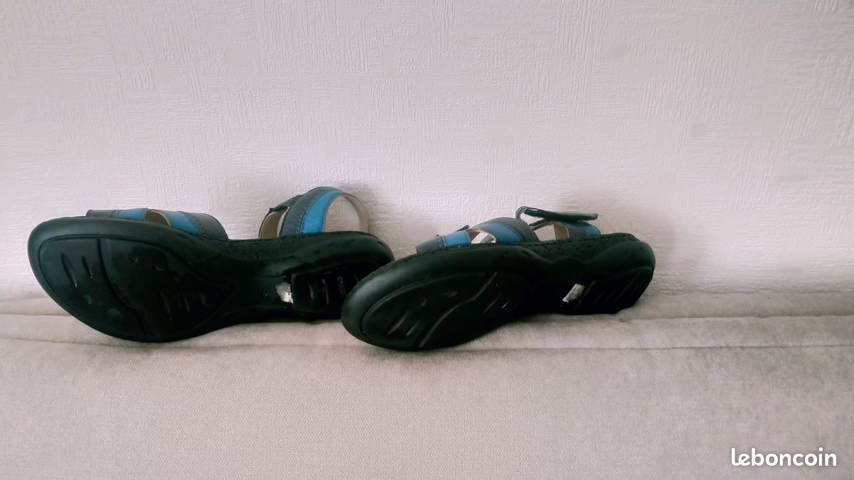 Sandales Noires Taille 41 - Occasion En Très Bon État - Pour Femme