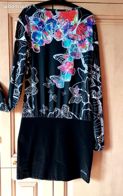 Robe Colorée SMASH - Taille M/38, Longueur Genoux, Occasion Très Bon état