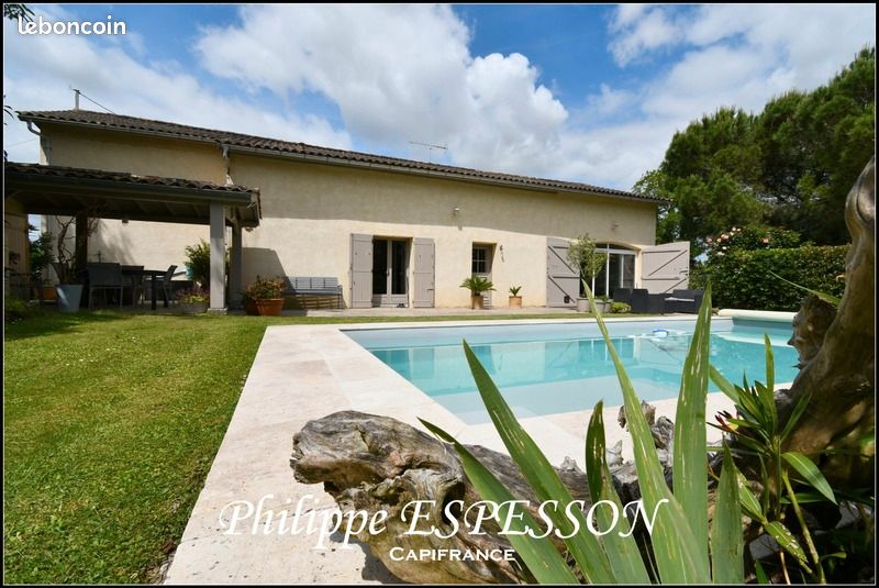 Maison 8 pièces 205 m² · à Fourques-sur-Garonne · 205 m² · 289 900 €