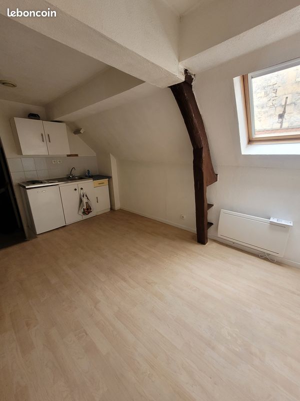 Appartement 1 pièce 16 m² · à Pont-Sainte-Maxence · 16 m² · 343 €/mois
