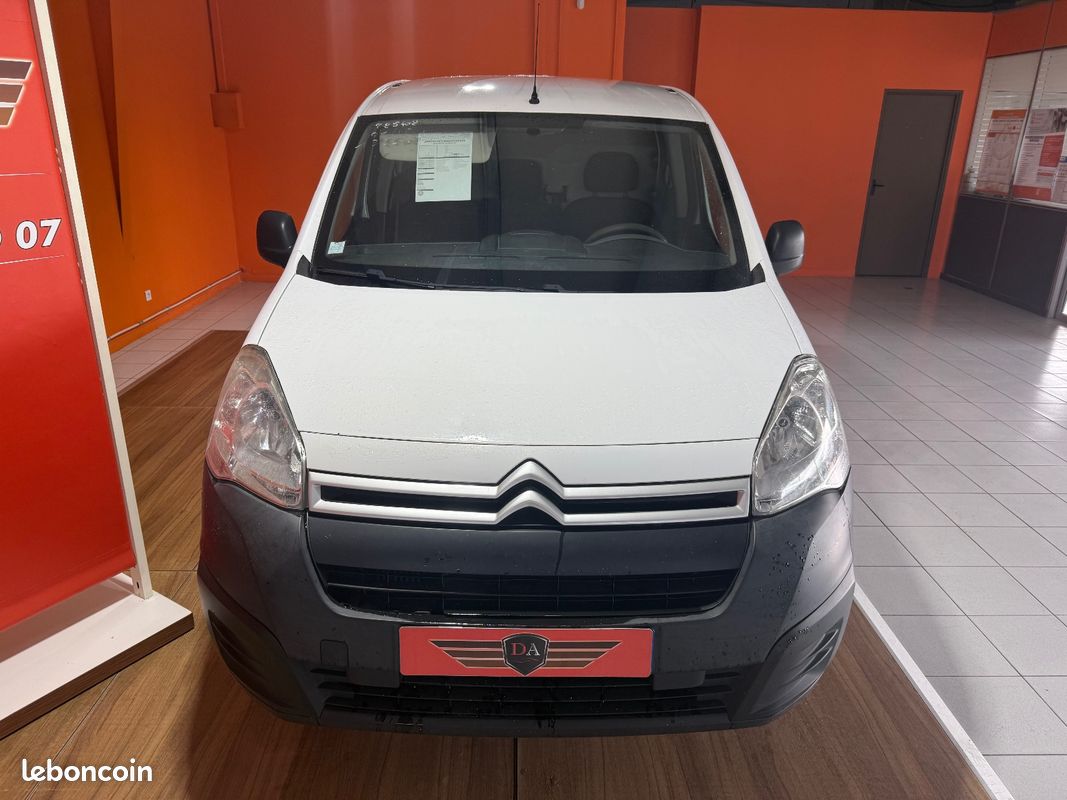 Citroen berlingo fourgon xl bluehdi 100 club (image 2)