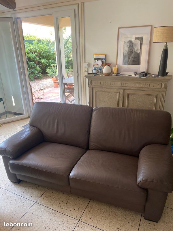 Canapé en cuir BUROV (image 1)