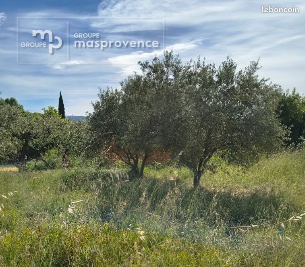 Terrain 575 m² · à Mormoiron · 109 000 €