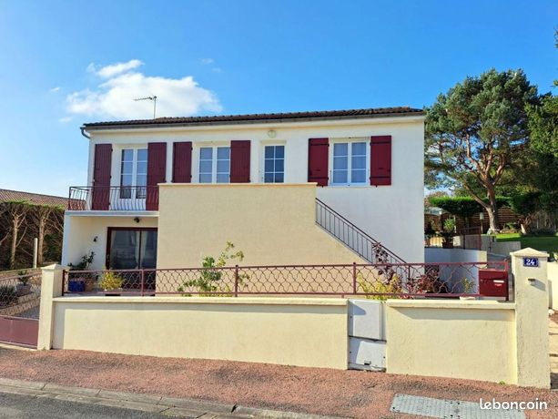 Maison 161 m² Saintes