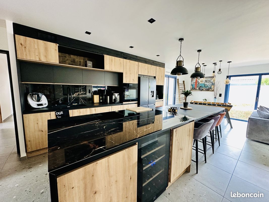 Maison 6 pièces 122 m² · à Coulon · 122 m² · 421 000 €