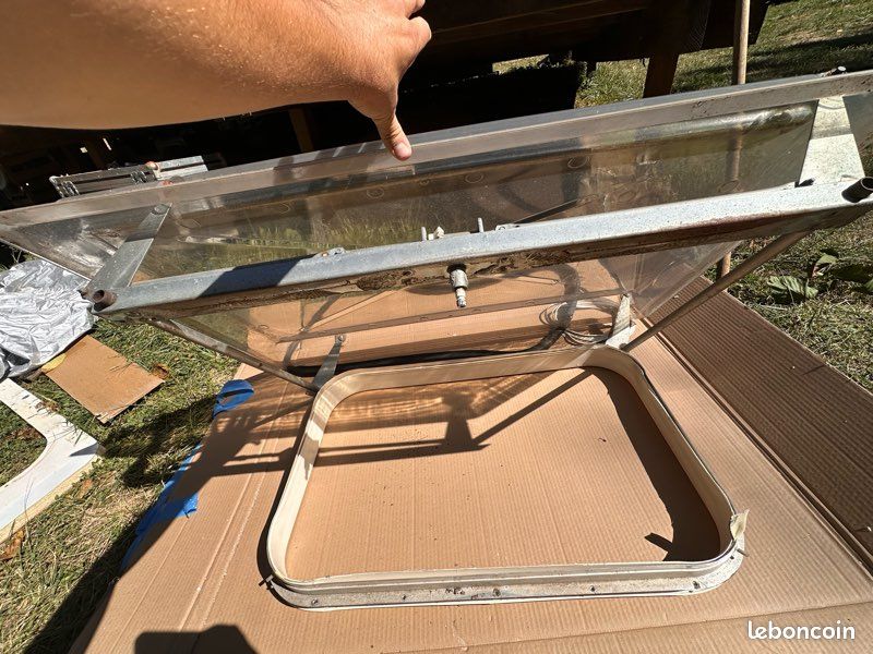 Lanterneau camping-car 50x80 (image 2)