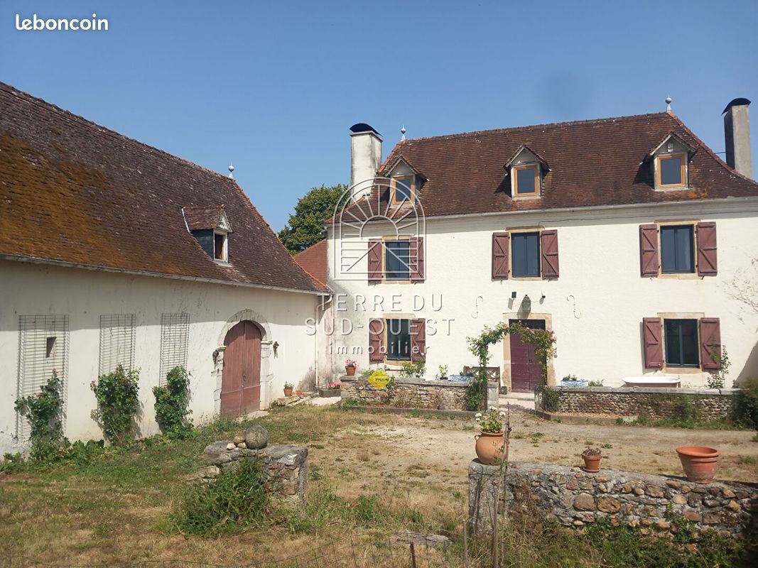 Maison 9 pièces 253 m² · à Lagor · 253 m² · 499 000 €