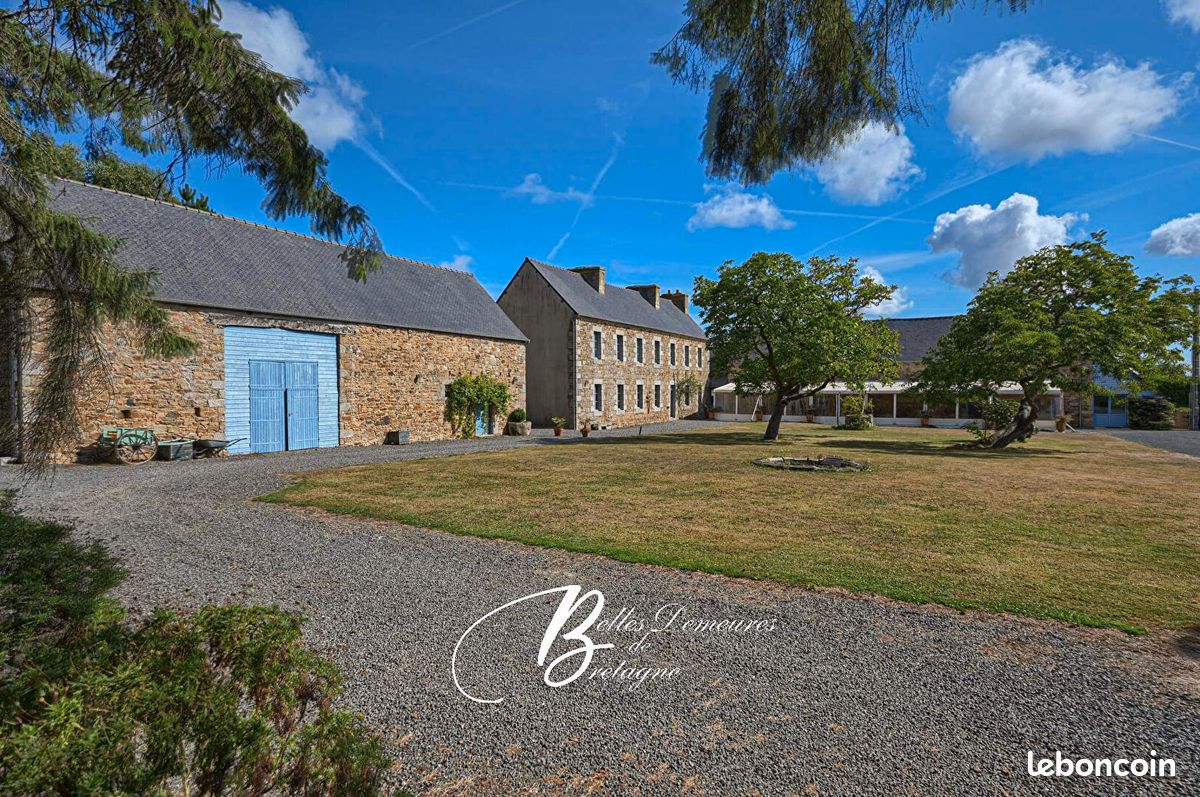 Maison 14 pièces 590 m² · à Tréguier · 590 m² · 1 190 000 €
