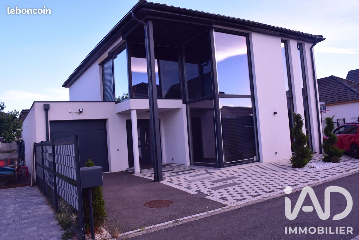 Maison 5 pièces 172 m² · à Wittenheim · 172 m² · 428 000 €