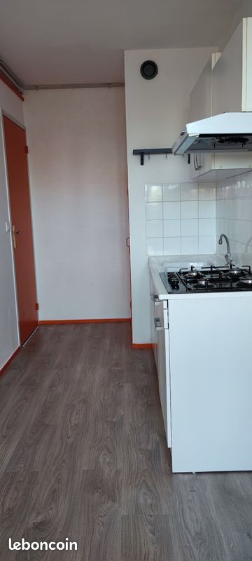 Appartement T1 bis - Saintes 17100 (image 2)