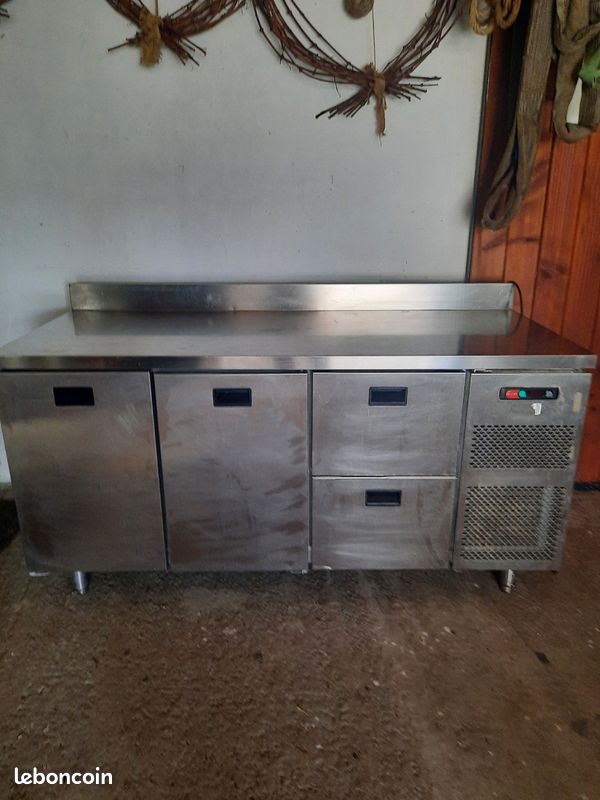 Table réfrigérée (image 1)