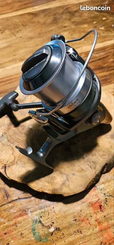 Moulinet De Pêche Spinning DAIWA Catalina 4500H Occasion - Ratio 5.7:1 - Avec Pochette