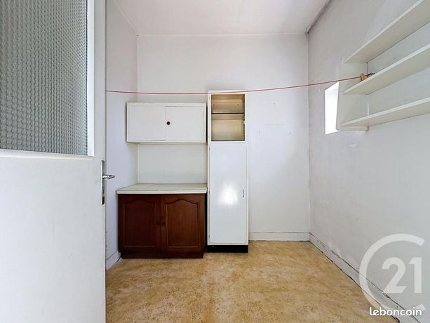 Appartement 5 pièces 187 m² — 16