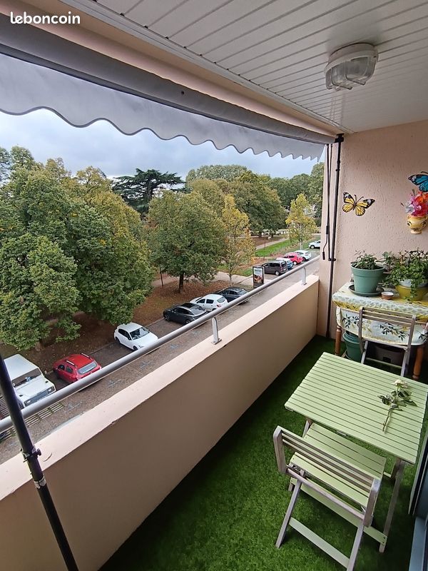 Appartement 2 pièces 64 m² · à Fontenay-le-Comte · 64 m² · 125 000 €