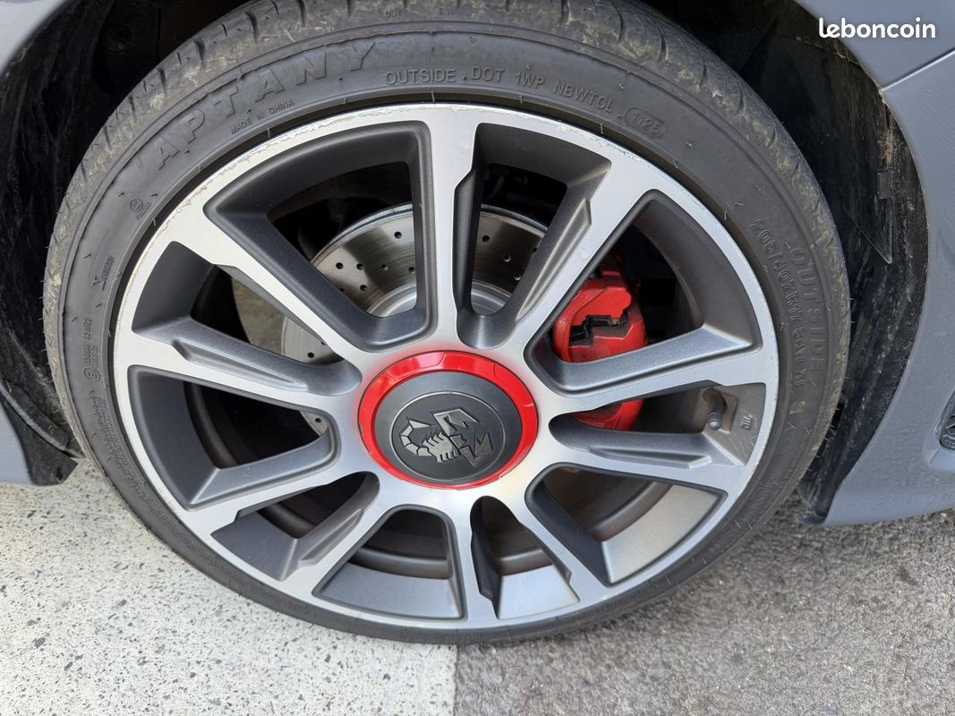 ABARTH 595 E6D TEMP 595 1.4 Turbo 16V T-Jet 165 ch BVM5 Turismo (image 11)