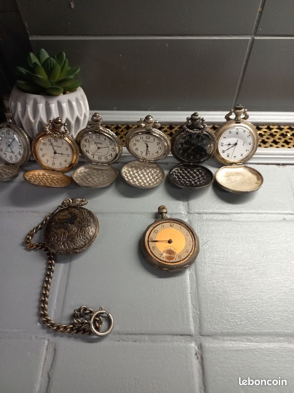 Lot De 8 Montres De Poche En Argent (et Une Autre) Avec Accessoires - Occasion