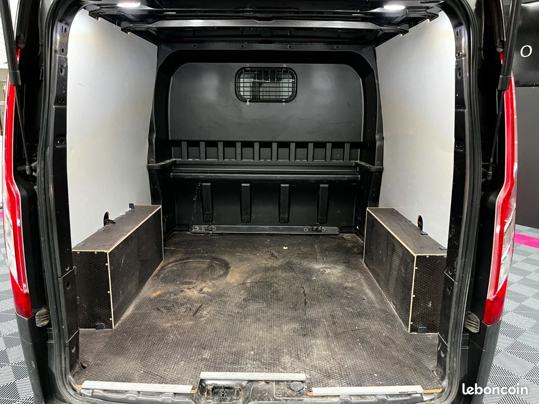 Ford transit custom cabine approfondie 320 l1h1 2.0 ecoblue 185 sport (image 14)