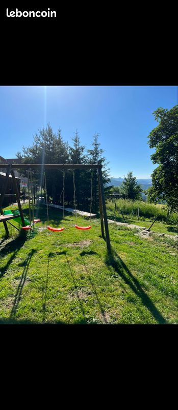 Maison 8 pièces 160 m² · à Mézilhac · 160 m² · 212 000 €