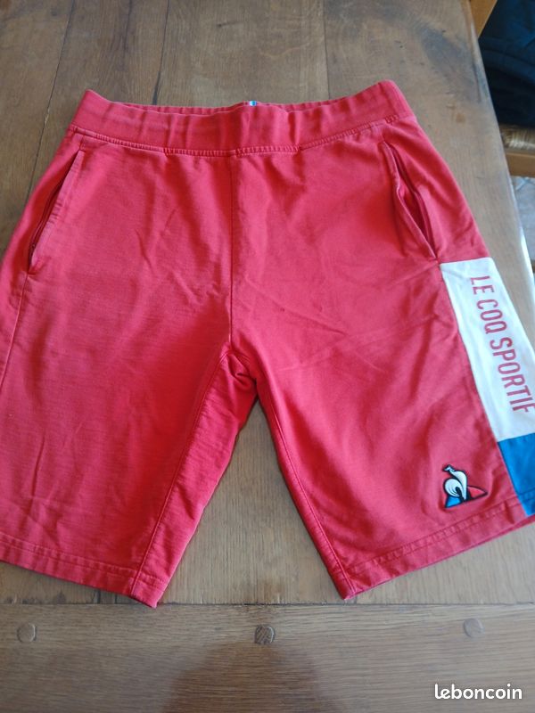 Short Le Coq Sportif taille XL. 100 % coton - Sport & Plein air