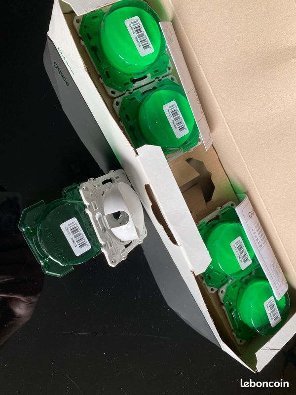 Sortie De Câble Blanche Schneider Odace - Neuf Emballé Pour électricité
