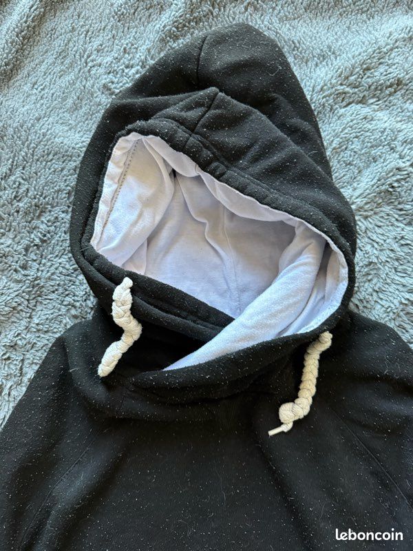 Hoodie noir à capuche doublée et lien tressé – SHEIN – Taille M (image 3)
