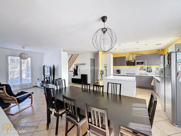 Maison 7 pièces 145 m²