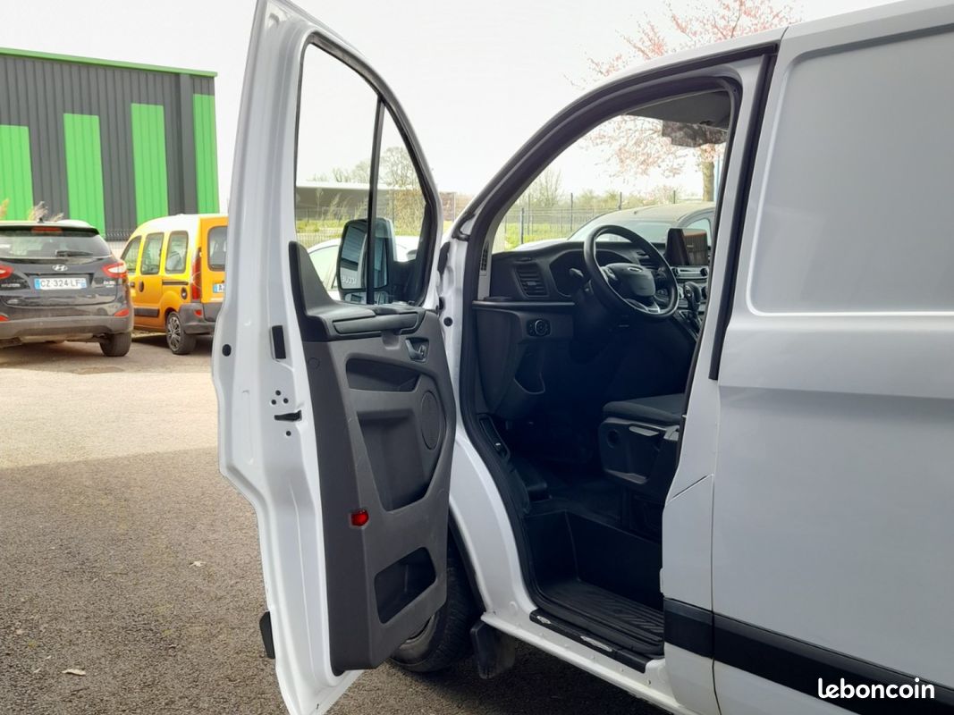 Ford transit custom fourgon l1h1 2.0 ecoblue 130 bva trend business prix 18500 ht (image 15)