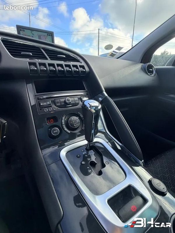 Peugeot 3008 1.6 BLUEHDI 120 ALLURE EAT (image 4)