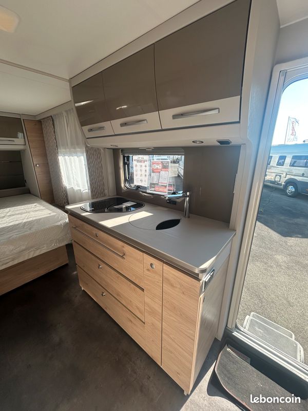 Caravane Dethleffs Nomad 530DR (image 4)