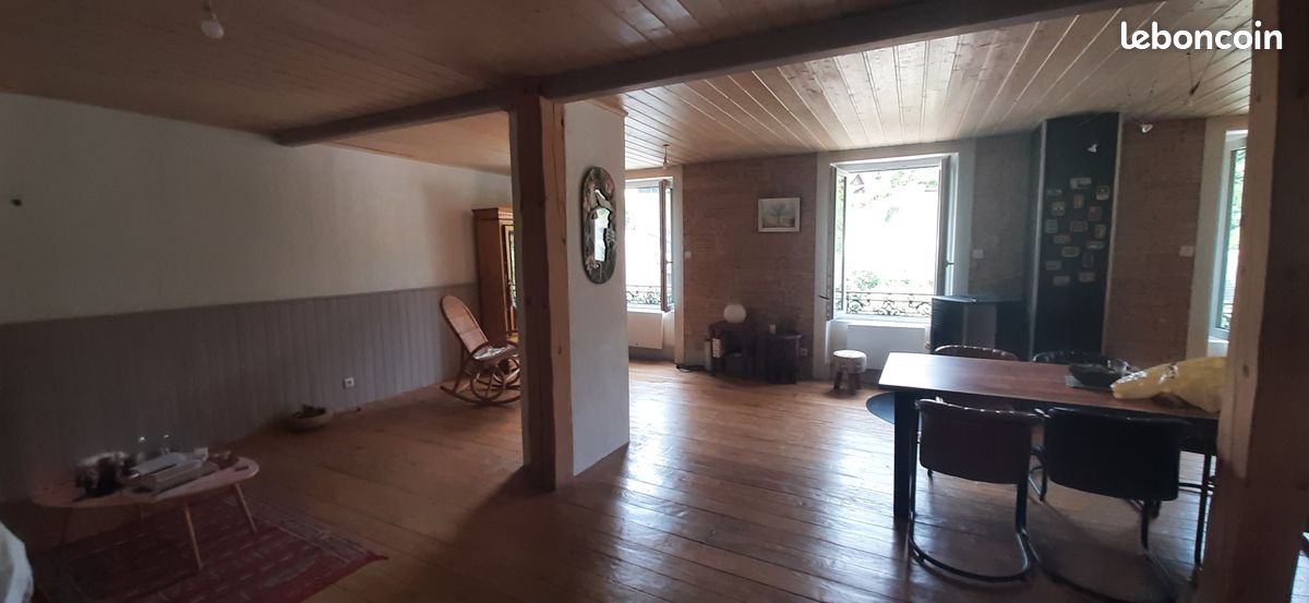 Appartement 3 pièces 110 m² · à Salins-les-Bains · 110 m² · 139 000 €