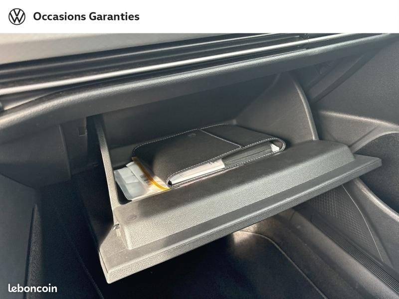 Volkswagen Golf 1.5 eHybrid 204ch VW Edition DSG6 (image 21)