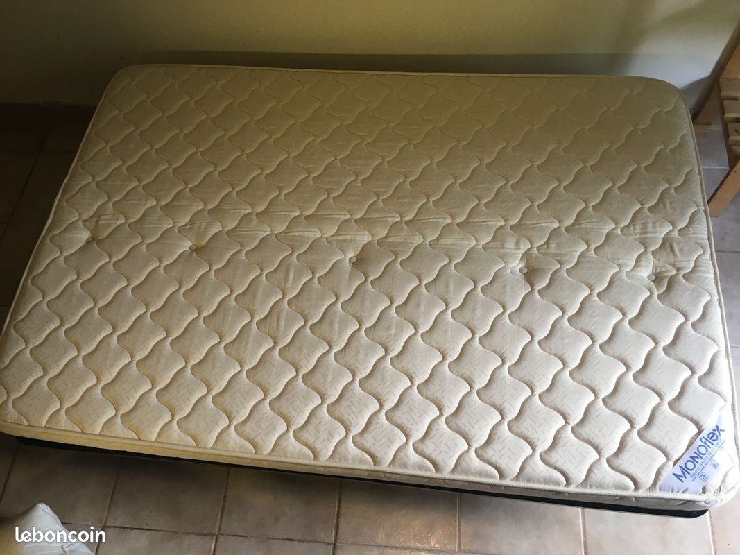 A saisir : Banquette Lit Clic-Clac en excellent état (image 4)