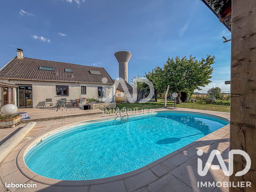 Maison 5 pièces 102 m² · à Mormant · 102 m² · 345 000 €