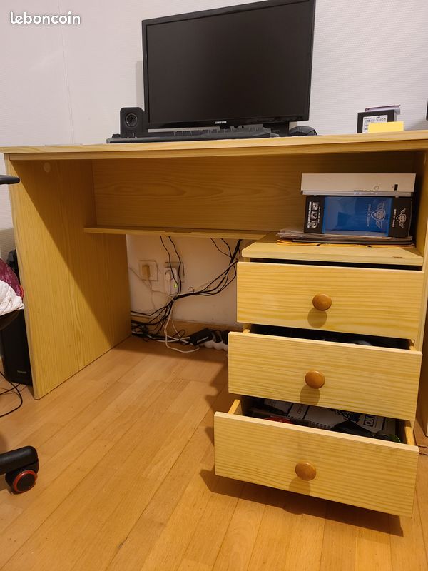 Bureau (image 4)