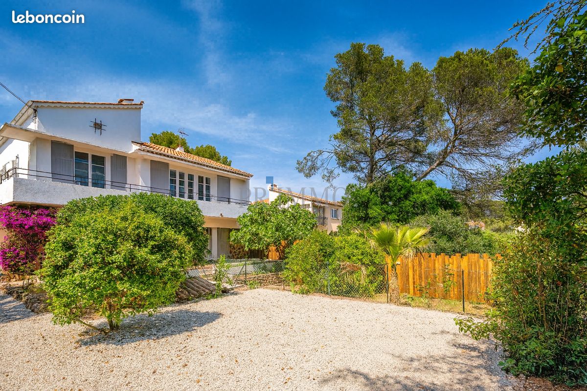 Appartement 3 pièces 80 m² · à Saint-Raphaël · 80 m² · 450 000 €