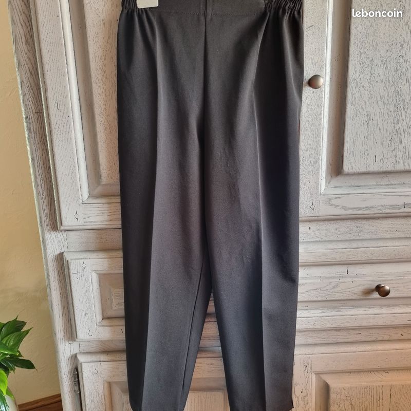 Pantalon femme, noir (image 2)