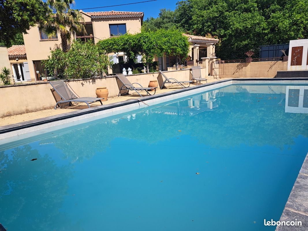 Villa familiale avec jardin et piscine | Rochefort-du-Gard | 155 m² (image 1)
