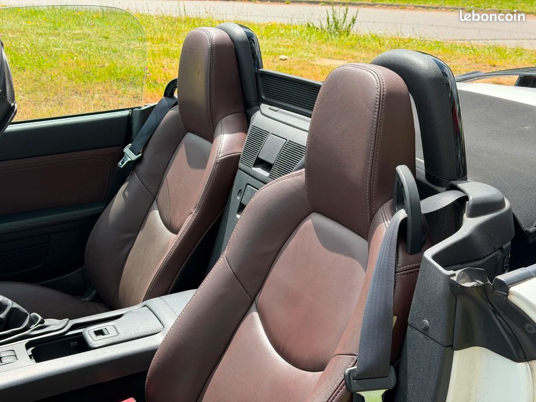 MAZDA MX-5 1.8 MZR Elegance Cuir (image 28)