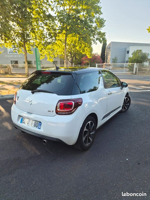 Citroën DS3 CONNECTED 110CV 2018 TBE (image 3)