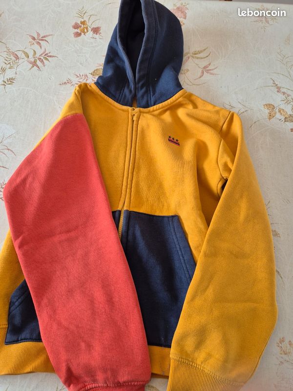 Lot de vêtements enfant de 12 ans (image 3)