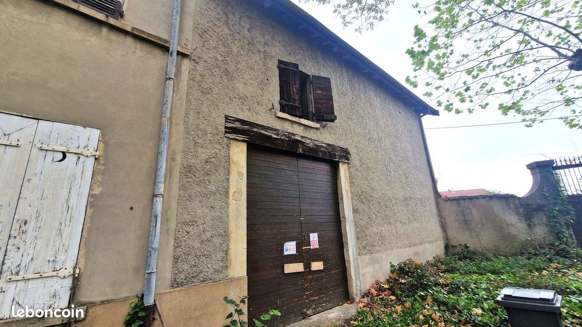 Maison 2 pièces 100 m² · à Bron · 100 m² · 249 000 €