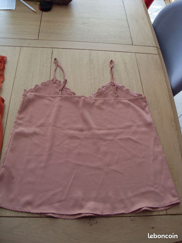 2 Très beaux haut femme taille: S (image 5)