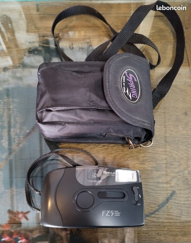 Appareil Photo Argentique Fuji FZ-5 - Compact 35mm - Non Testé - Livré Avec Pochette - Occasion