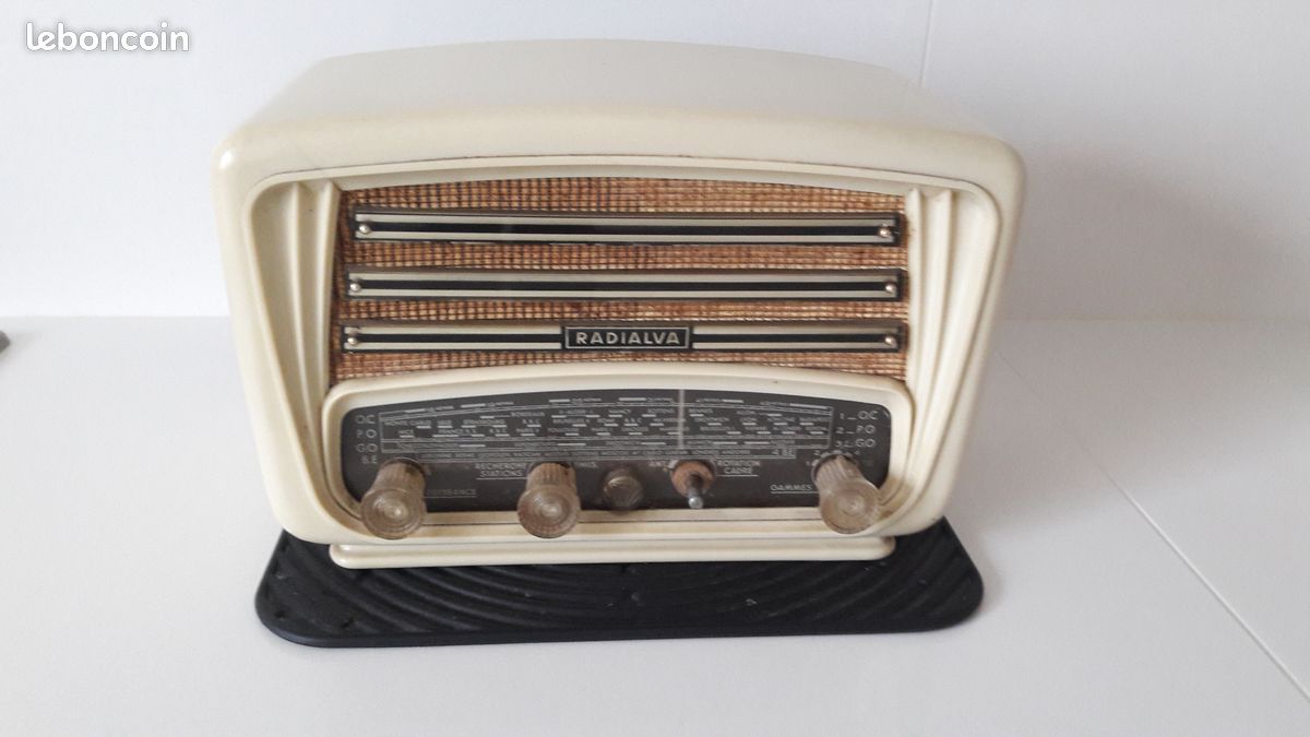 Radio Réveil Vintage Radialva 355-03 à Cylindres - Années 60/70, Blanc, Fonctionnel