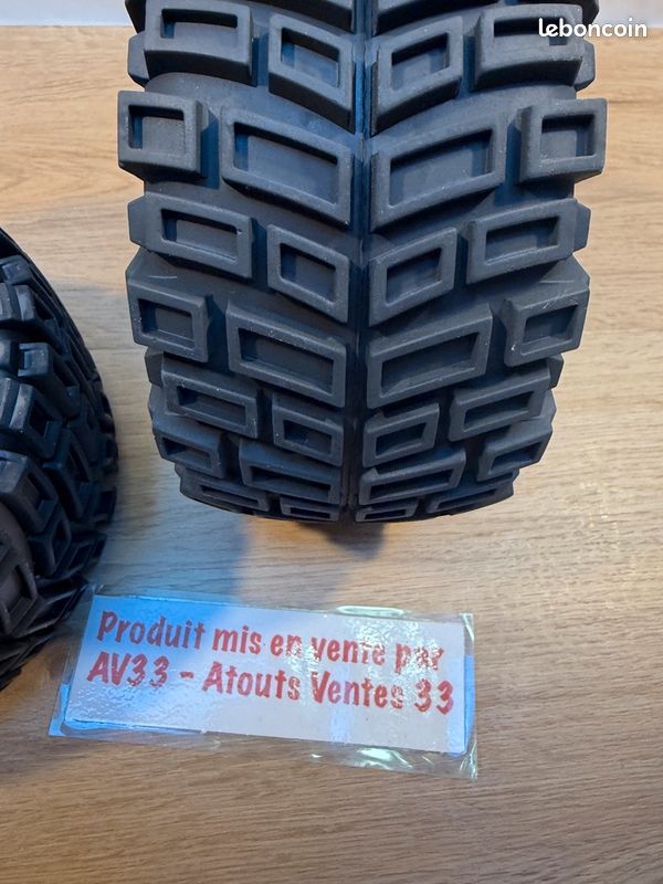 Lot De 20 Pneus Caoutchouc Pour Modélisme 17x15x2 Mm - Compatibles Hornby L6241, L5716 - Améliore La Traction Lot De 20 Pneus Caoutchouc Pour Modélisme 17x15x2 Mm - Compatibles Hornby L6241, L5716 - Améliore La Traction
