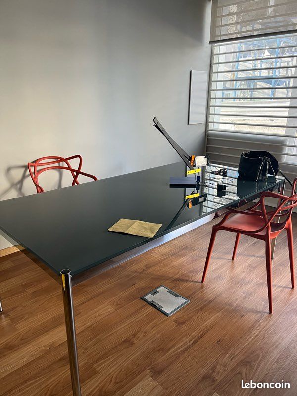 À vendre grand bureau de marque USM en parfait état (image 7)