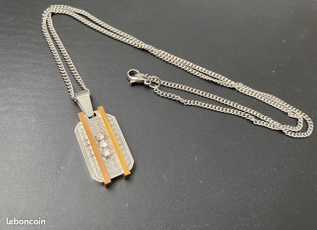 Collier (image 1)