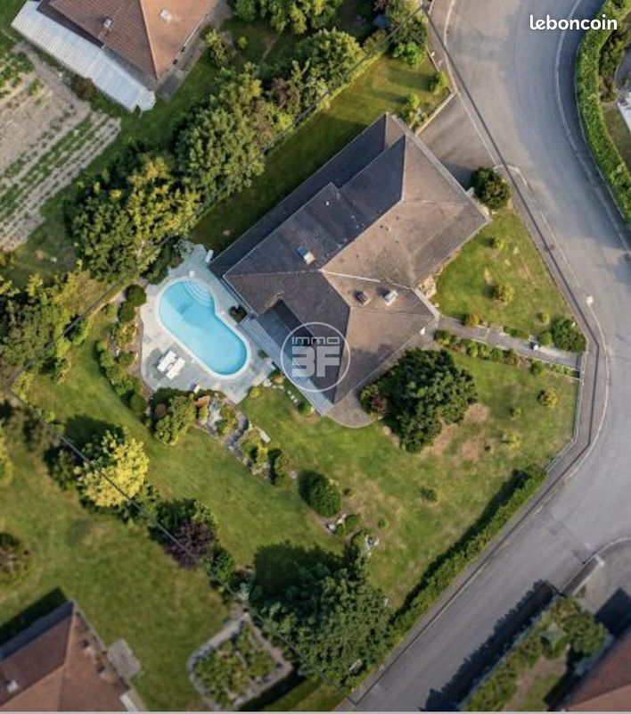Maison 7 pièces 196 m² · à Hégenheim · 196 m² · 980 000 €