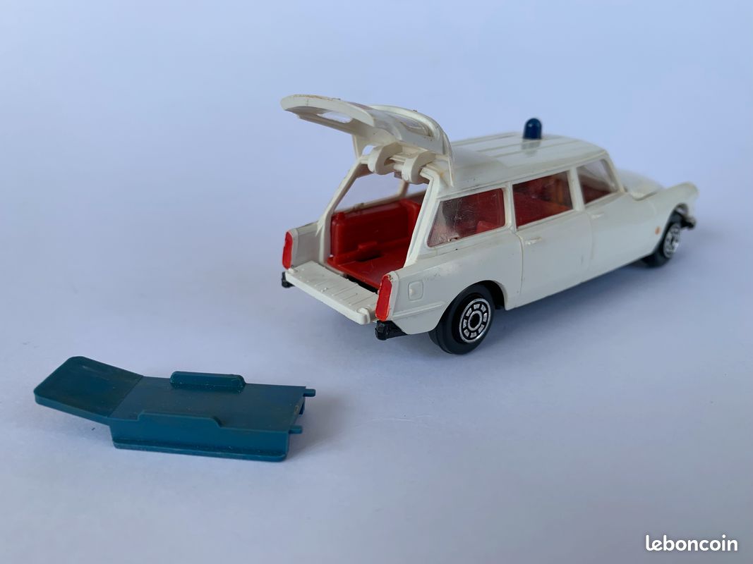 NOREV 1/43 - Citroen DS ID 19 Break Ambulance Municipale EUR 30,40 - FR